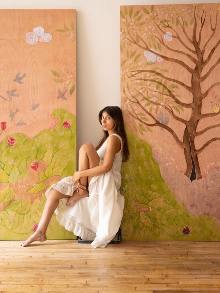 La artista Hiba Schahbaz