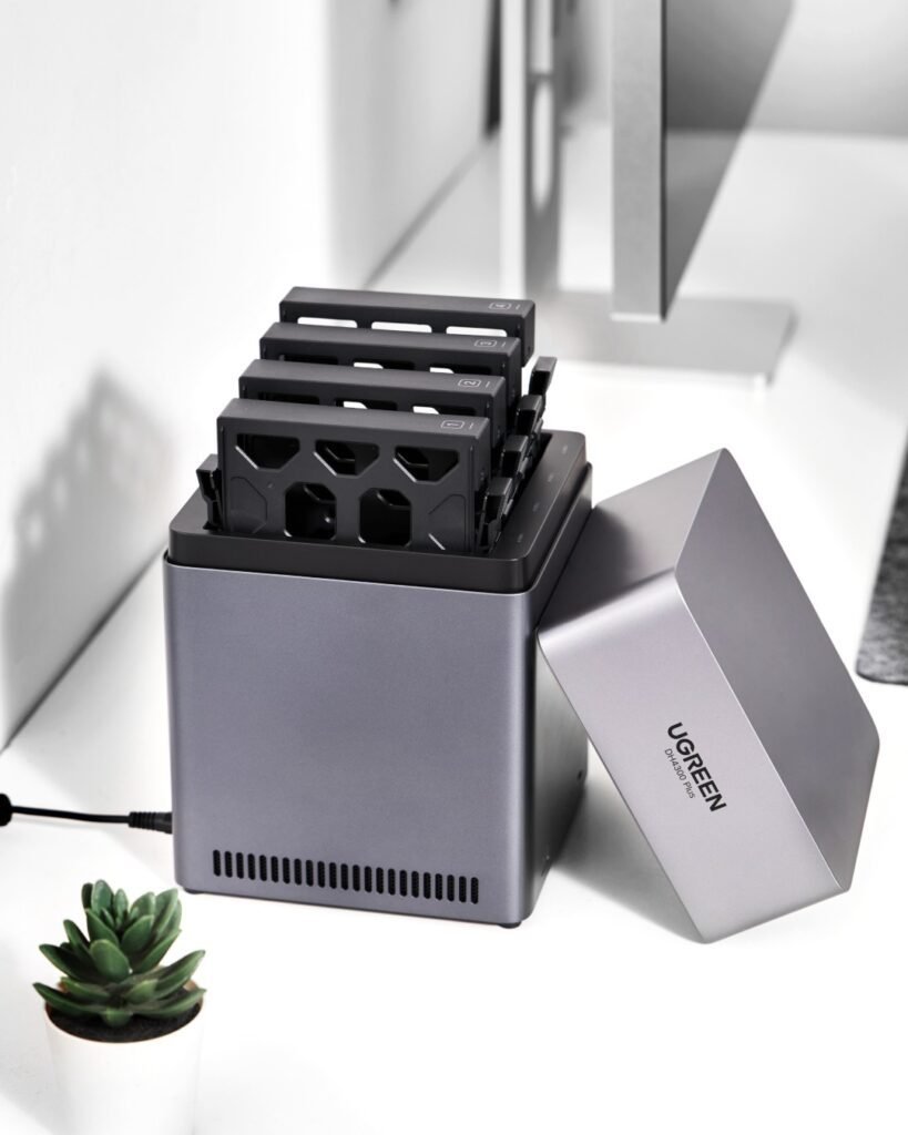 Ugreen NASync DH4300