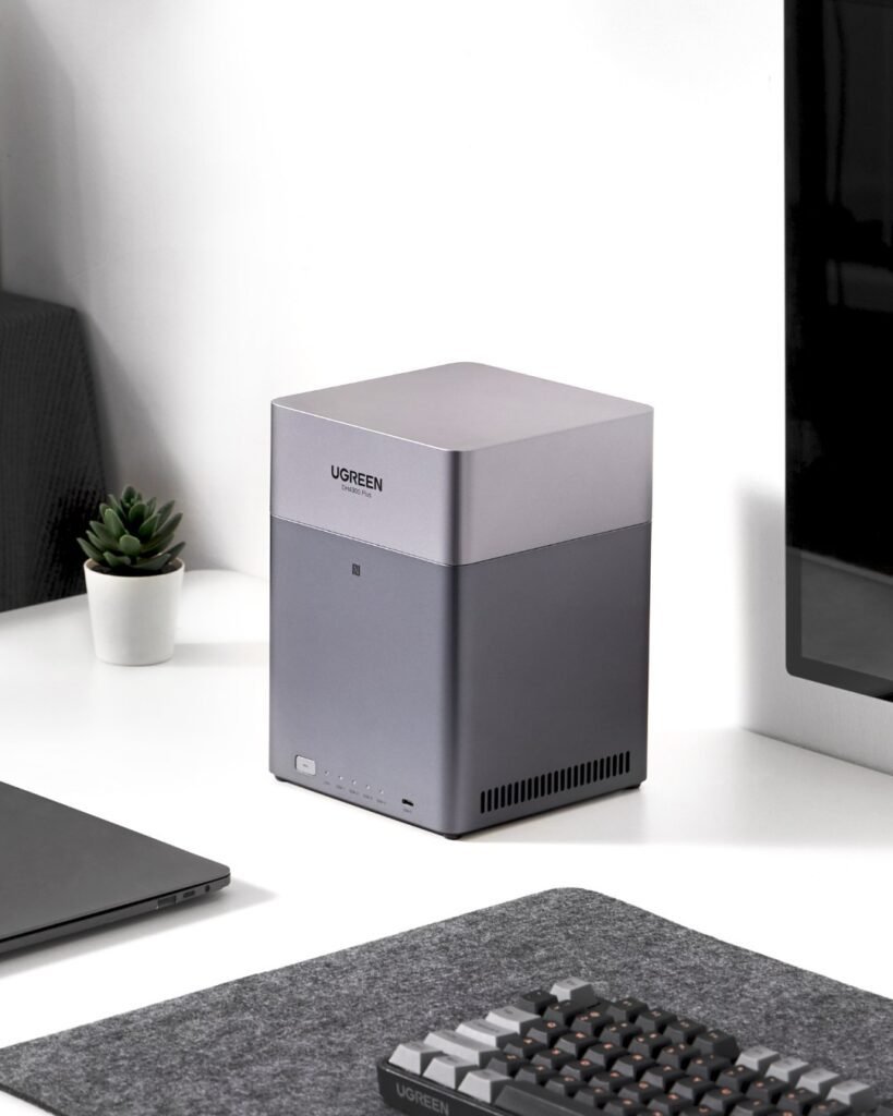 Ugreen NASync DH4300