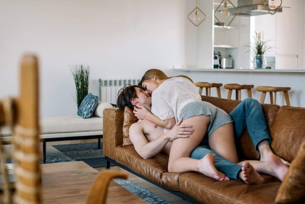 sexo rápido en una casa